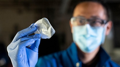 Self-destructing Plastic Receives Grand Prize at Design Contest